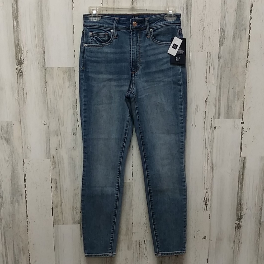 Size 26 SHORT Gap women's jeans